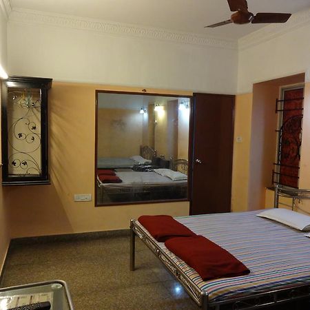Central Guest House Колката Екстер'єр фото