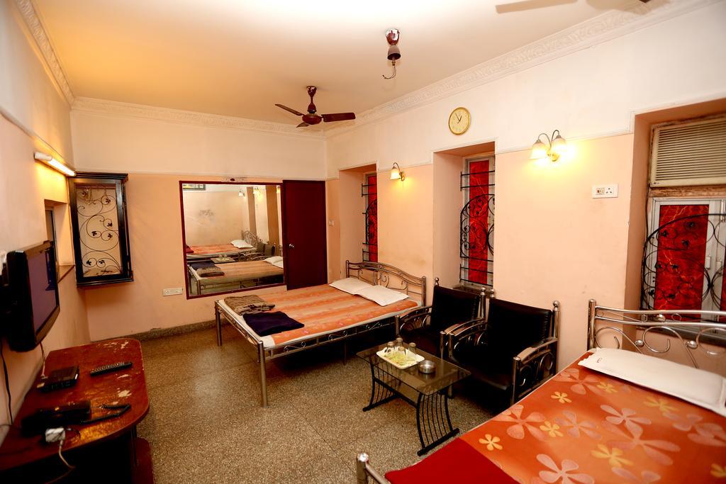 Central Guest House Колката Екстер'єр фото