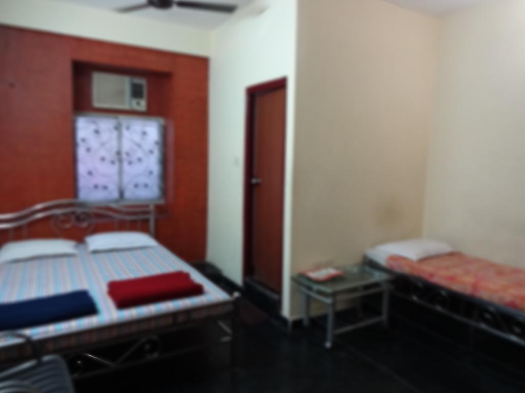 Central Guest House Колката Екстер'єр фото
