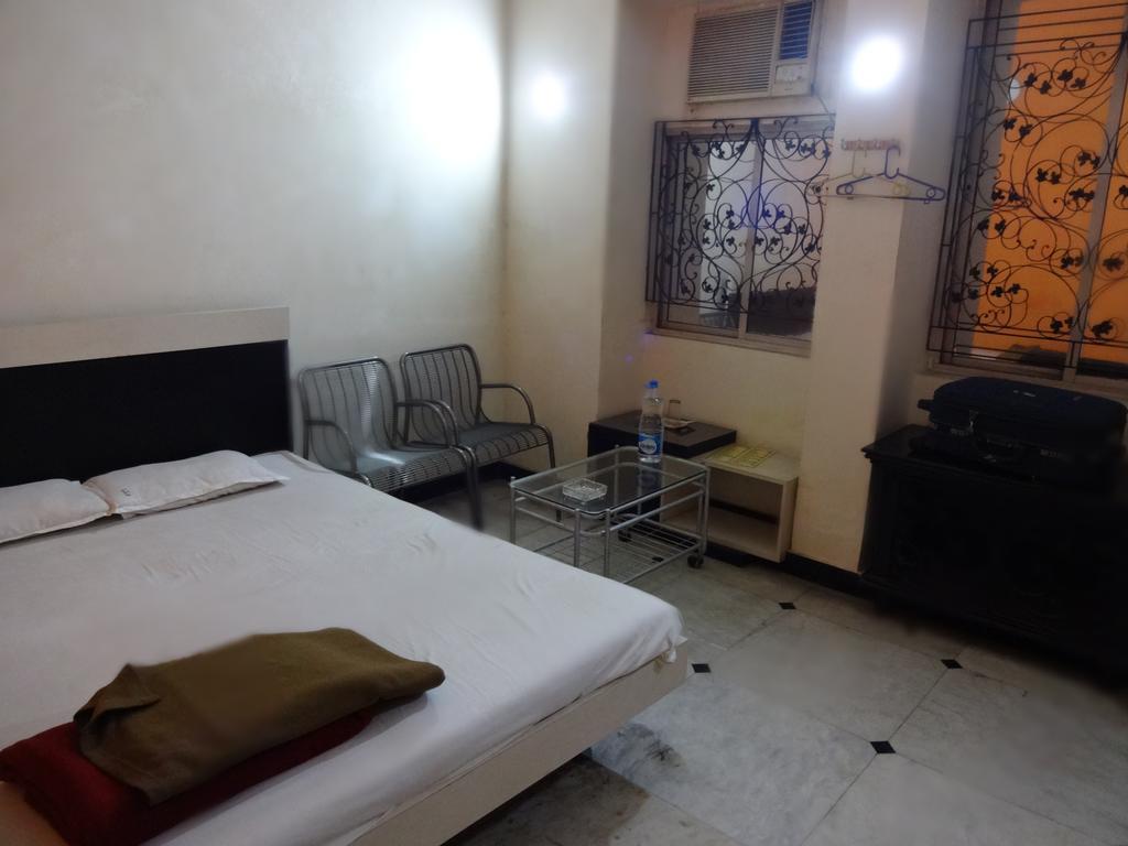 Central Guest House Колката Екстер'єр фото